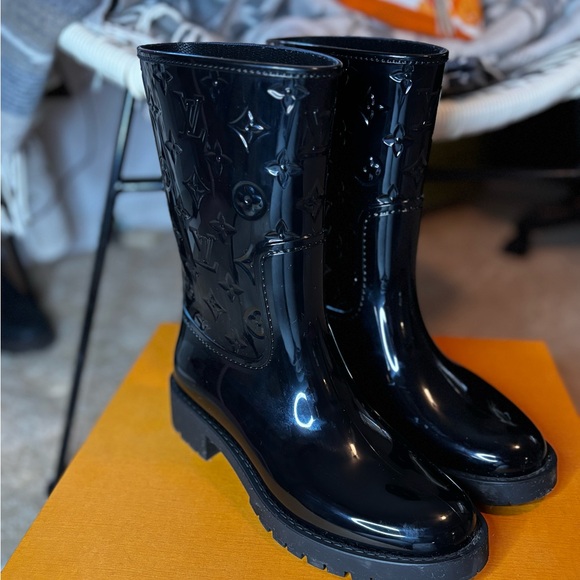 Louis Vuitton rain boots - Picture 5 of 6